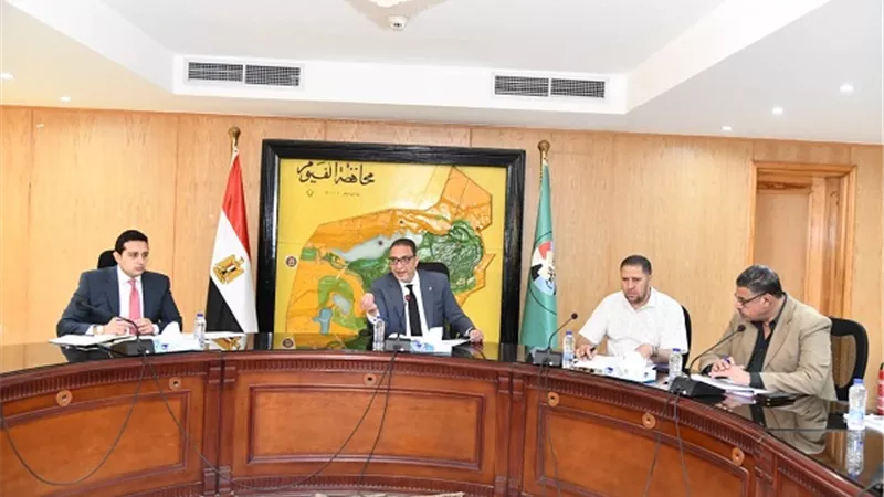 تحرك حاسم ضد المخالفين بالفيوم.. إنذارات لمقدمي طلبات التصالح غير