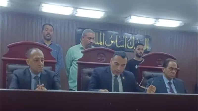 الإعدام شنقاً لسائق بتهمة قتل شخص بسلاح أبيض بشبرا الخيمة