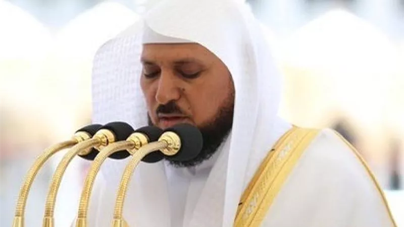 المعيقلي في خطبة عيد الأضحى : العيد تعاطف و محبة