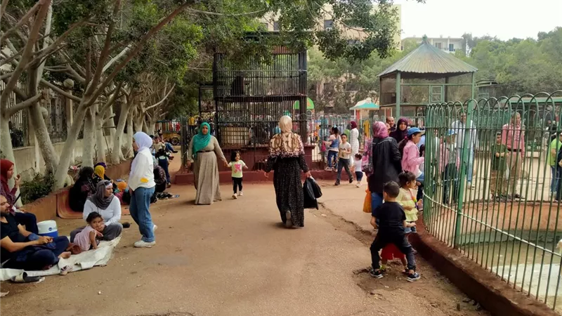 إقبال غير مسبوق على حديقة الحيوان بالزقازيق