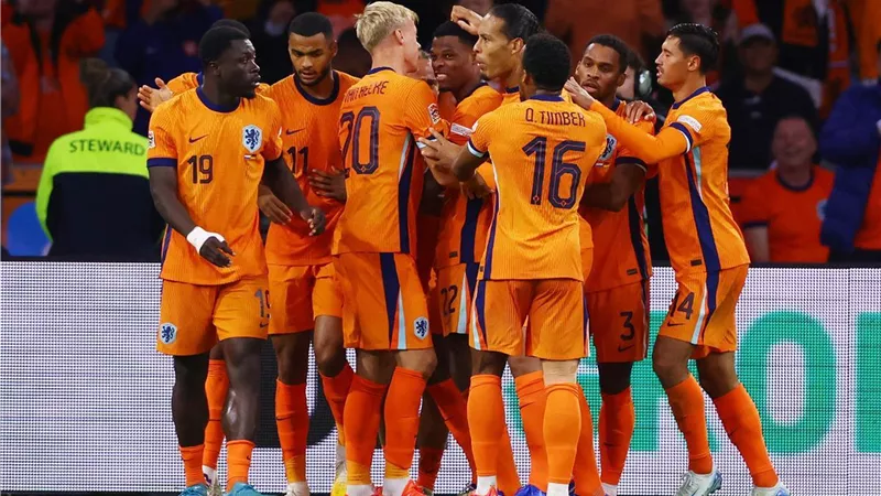 تشكيل هولندا ضد فنلندا في تصفيات كأس العالم.. ديباي يقود الهجوم