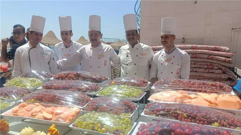 مهرجان العنب علي شواطئ الغردقة احتفالا بثالث أيام عيد الأضحى