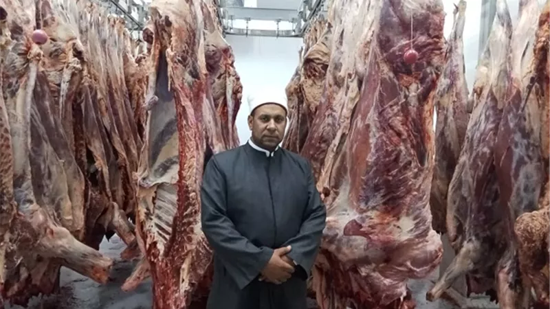 الاوقاف تواصل ذبح صكوك الأضاحي لليوم الثالث على التوالى