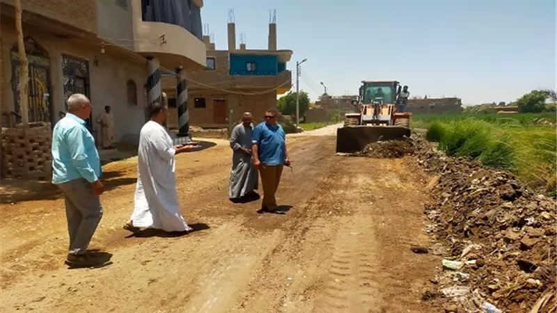 إزالة ٥ حالات تعدى ورفع ٢٩٠ طن تراكمات جنوب الأقصر
