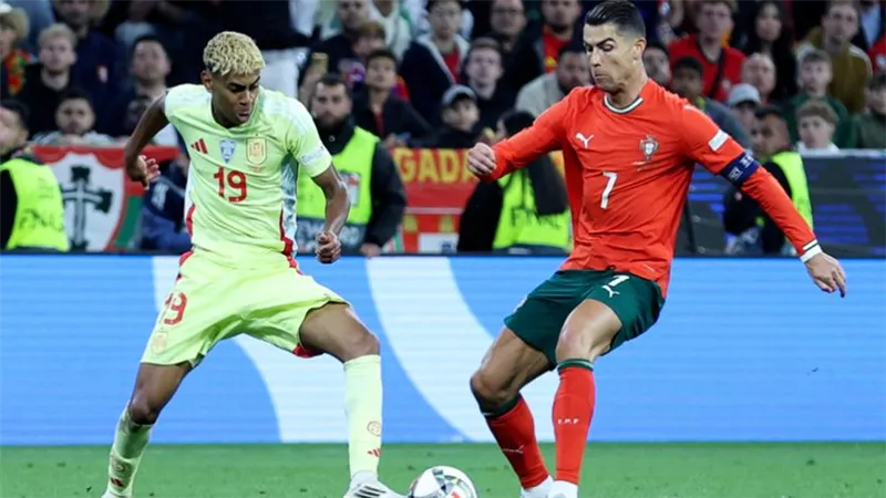 لامين جمال يتجاهل مصافحة رونالدو بعد نهائي دوري الأمم