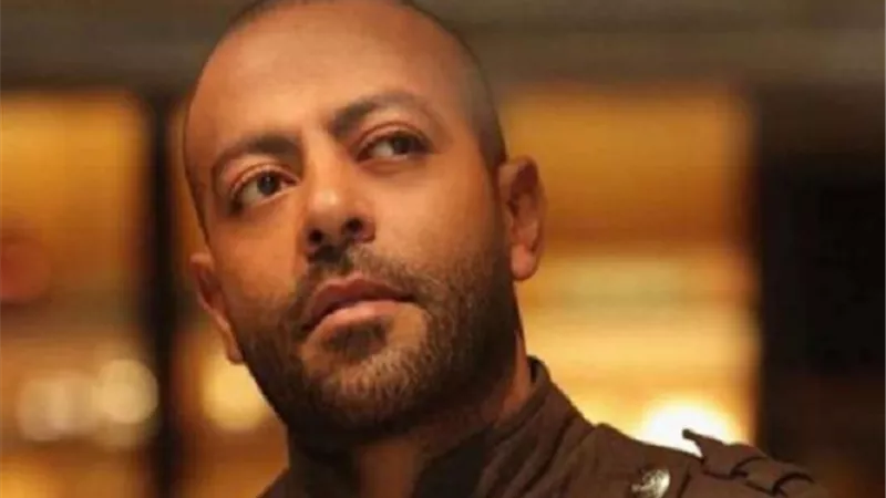 تامر عاشور: مش بحب الدموع وبهزر طول الوقت