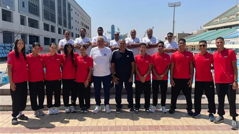 الشاذلي يزورمنتخب السباحة بالزعانف وحمص يرافق البعثة لليونان