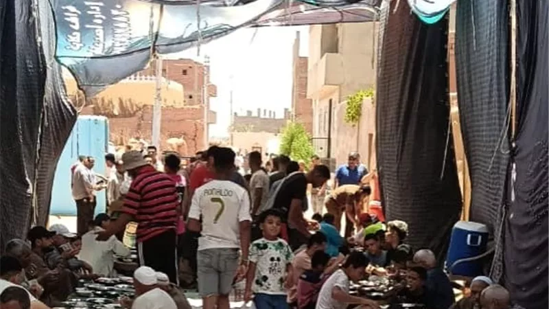 ولائم أفراح أهل الواحات ابرز مظاهر عيد الأضحى المبارك