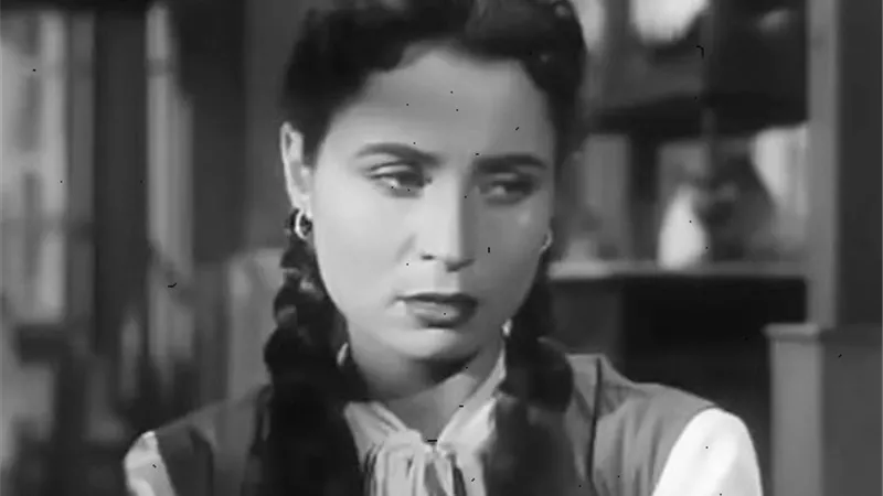 زهرة العلا.. أتهموها بالسرقة..وحلقت شعرهاعلى 