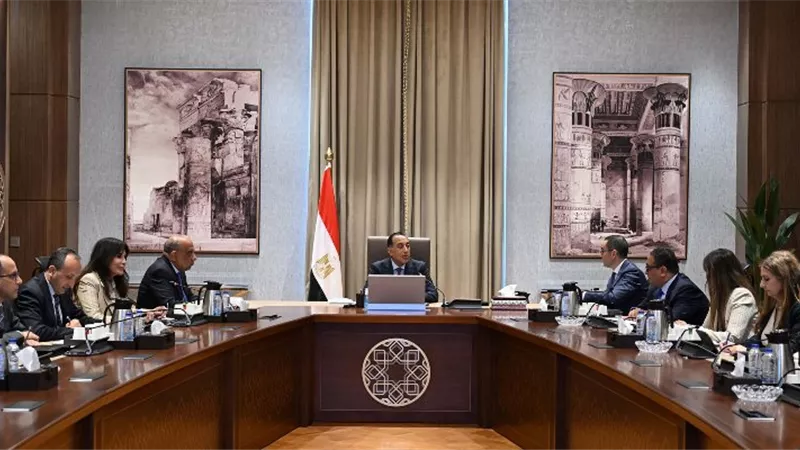 مدبولي يستعرض الفرص الاستثمارية في الكهرباء والطاقة خلال 10 سنوات
