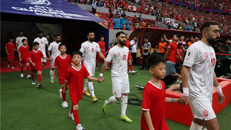 الصين تفوز على البحرين بهدف قاتل في تصفيات كأس العالم.. فيديو
