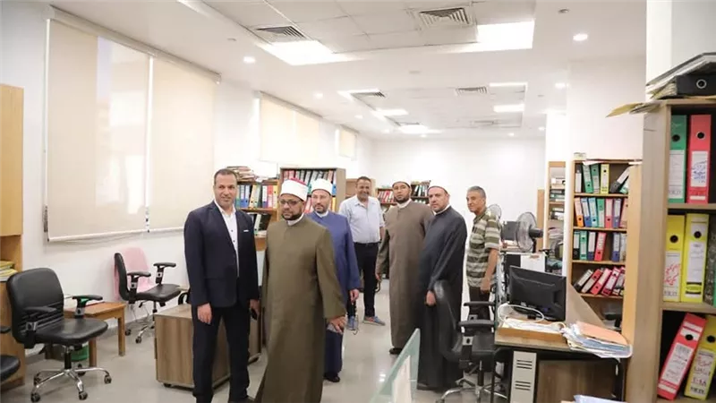 الأمين العام يتفقَّد مجمع البحوث ويشدد على أهميَّة العمل الجماعي
