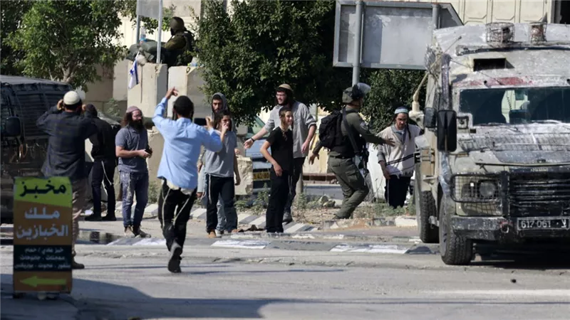 مؤسسات فلسطينية: 17 ألفا و500 حالة اعتقال بالضفة الغربية منذ بدء الحرب