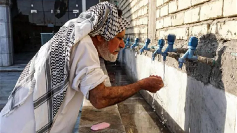 كيفية الطهارة لمن لا يعلم مكان النجاسة؟