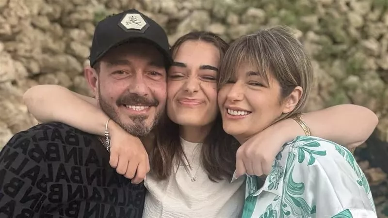 أحمد زاهر يطالب بالدعاء لابنته بعد تعرضها لوعكة صحية