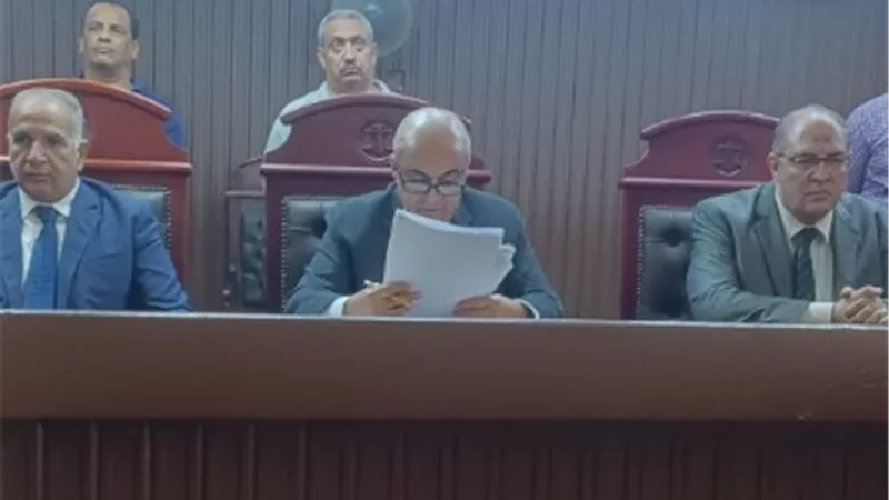 المشدد 6 سنوات لعامل بمصنع لإتجاره في الهيروين بشبرا الخيمة