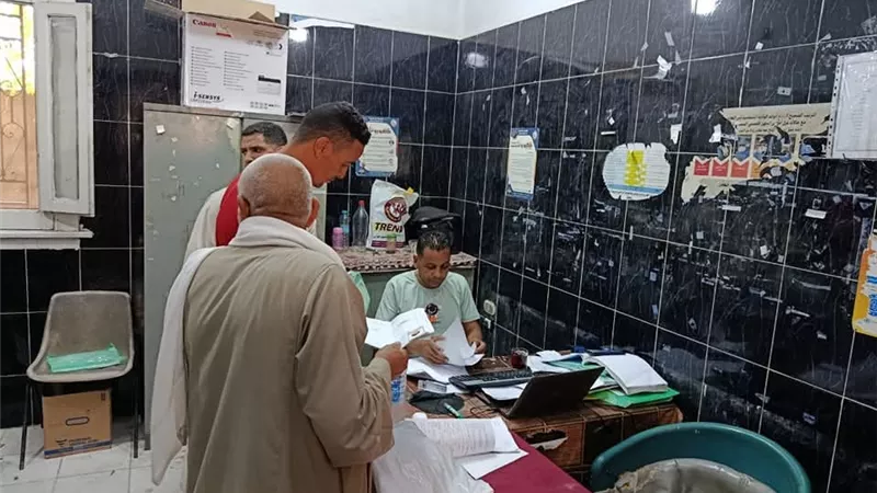 صحة المنيا تواصل رفع كفاءة مكاتب الصحة وتحسين بيئة العمل