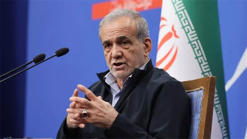 الرئيس الإيراني: لا نسعى لامتلاك سلاح نووي