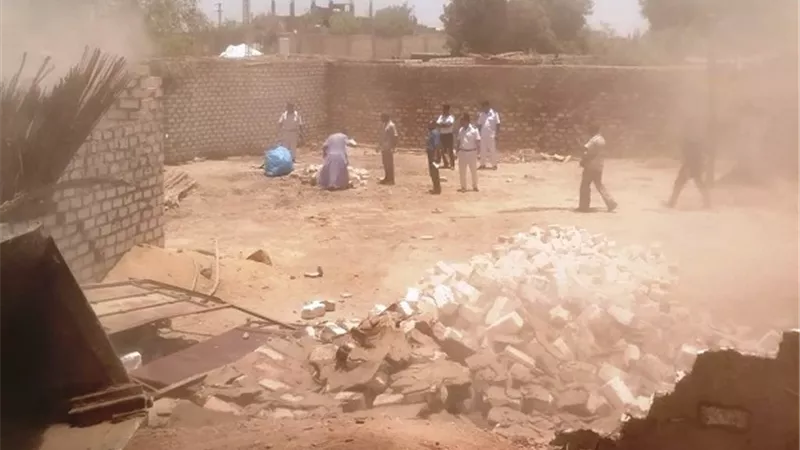 إزالة 36 تعديًا في المرحلة الثانية من الموجة 26 بأسوان