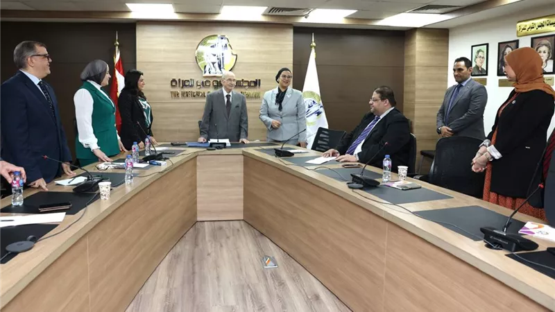 اللجنة التشريعية بالقومي للمرأة تناقش خطة عملها