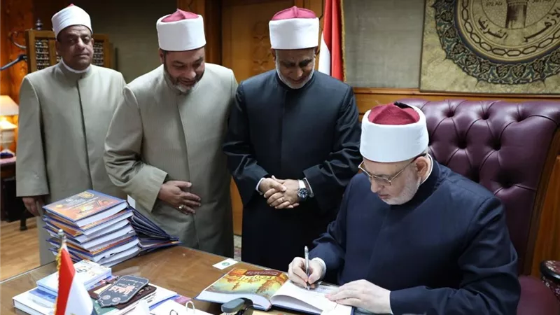 وكيل الأزهر يعتمد نتيجة الدور الأول لشهادات القراءات للعام 2025