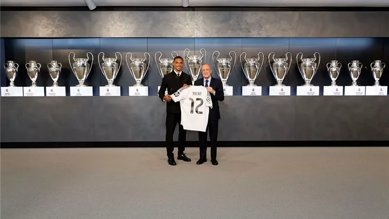 مرحبا بك في سانتياجو برنابيو.. ريال مدريد يقدم أرنولد