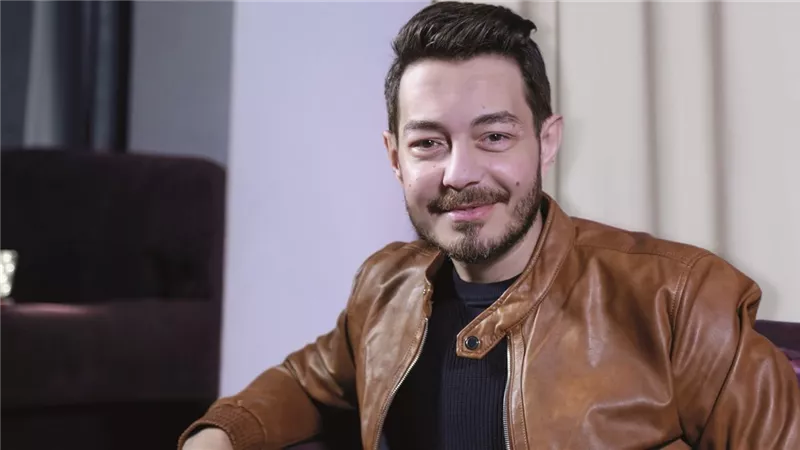 أحمد زاهر: بناتي أهم حاجة في حياتي