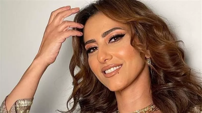 حنان مطاوع: بعلم بنتي لغة القرآن وبحاول أواكب عصرها