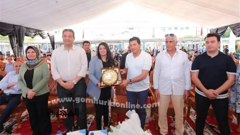 وزير الشباب ومحافظ دمياط يشهدان جلسة برلمانية لبرلمان الطلائع