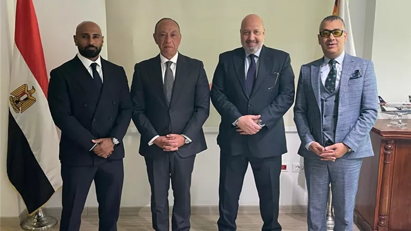 شراكة بين 