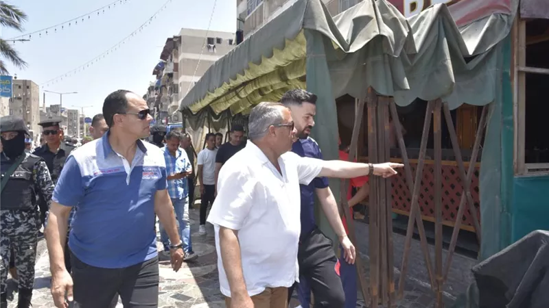 بعد قيادتة حملة لرفع الإشغالات .. محافظ بورسعيد يتوعد المخالفين