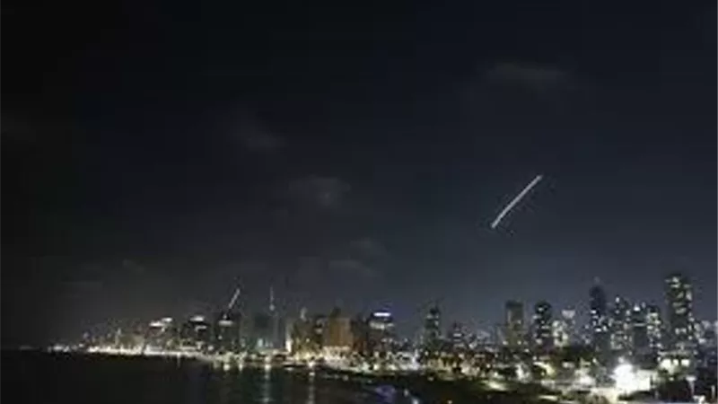 10 قتلى ونحو 250 مصابا إثر سقوط صواريخ إيرانية بإسرائيل