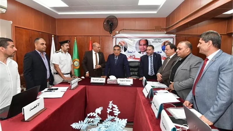 محافظ الدقهلية يتابع من مديرية التعليم امتحانات الثانوية العامة