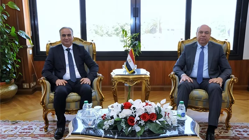 وزير الطيران المدني يلتقي رئيس جهاز حماية المستهلك