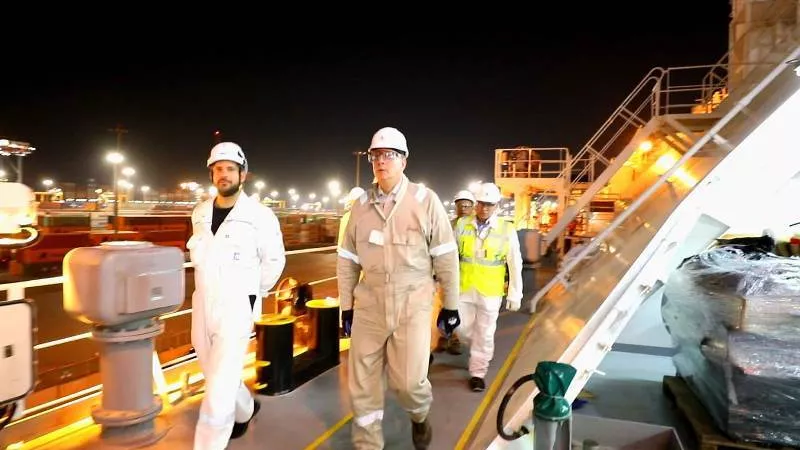 وزير البترول يتفقد ميناء الإسكندرية لمتابعة أعمال تجهيز سفينة التغييز