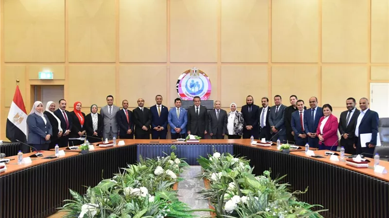 وزيرا الصحة والشباب يعقدان لقاءً موسعًا مع لجنة السكان بنموذج محاكاة مجلس الشيوخ