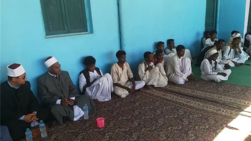 القافلة الدعوية تواصل فعالياتها بلقاء مع أعيان ومشايخ عزبة الصول