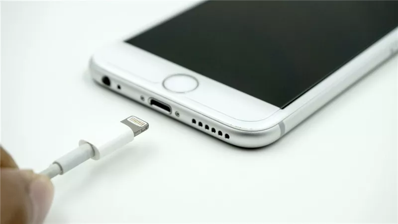 سحب عاجل لأكثر من مليون شاحن بسبب انفجارات وحروق