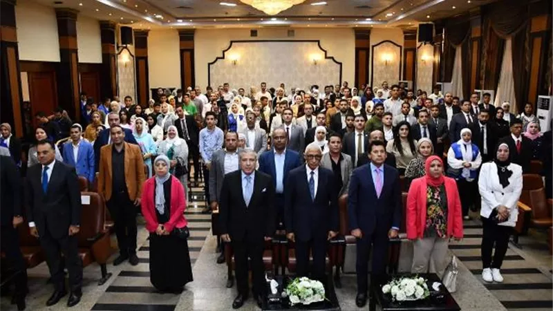 وزير الشباب ومحافظ شمال سيناء يشهدان اللقاء الحواري بعنوان 