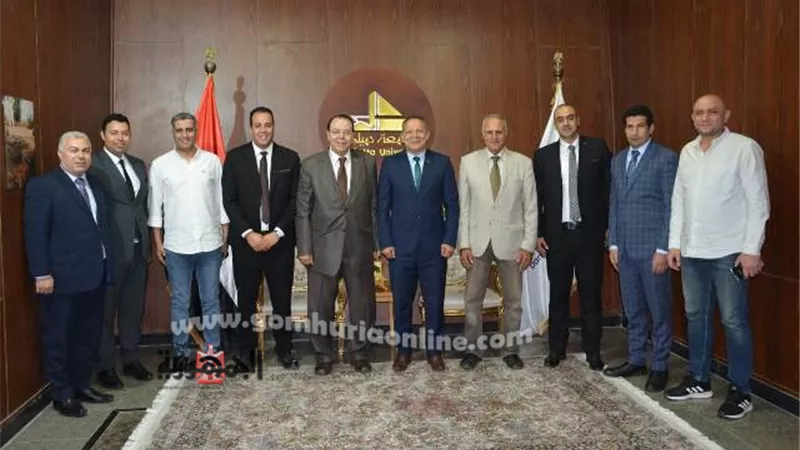 رئيس جامعة دمياط يستقبل رئيس جامعة الأزهر الأسبق