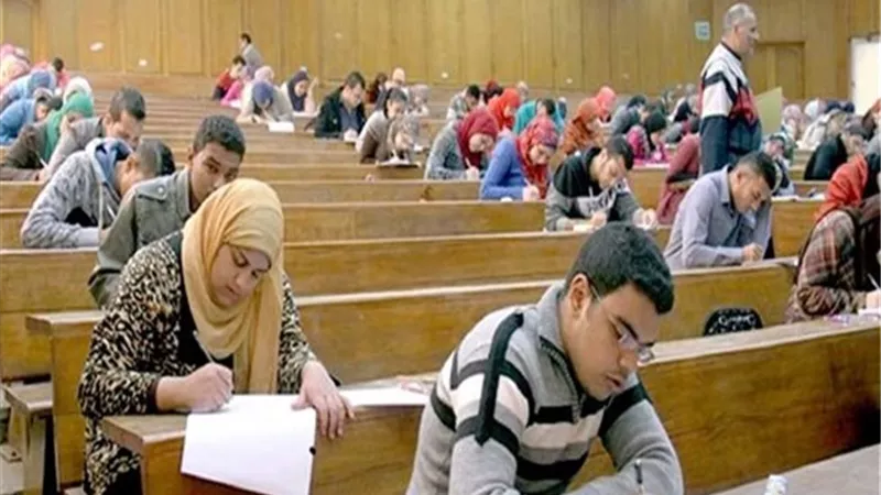 نائب رئيس جامعة القاهرة يتابع سير امتحانات نهاية العام بعدة كليات