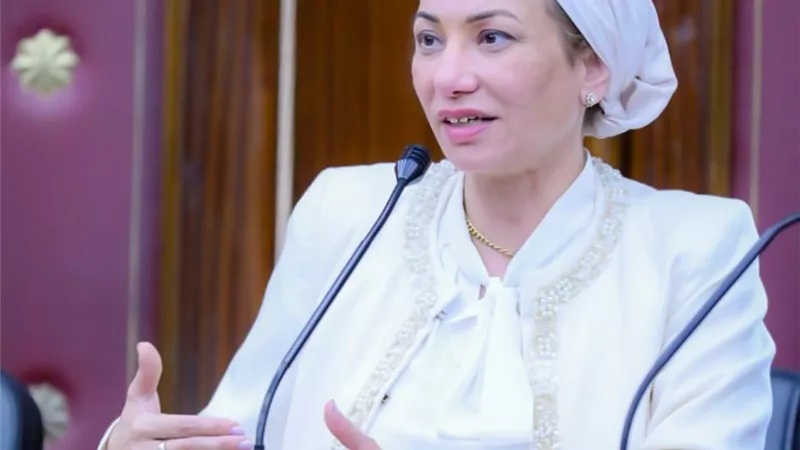 وزيرة البيئة تفتح ملفات المستقبل وتكشف عن