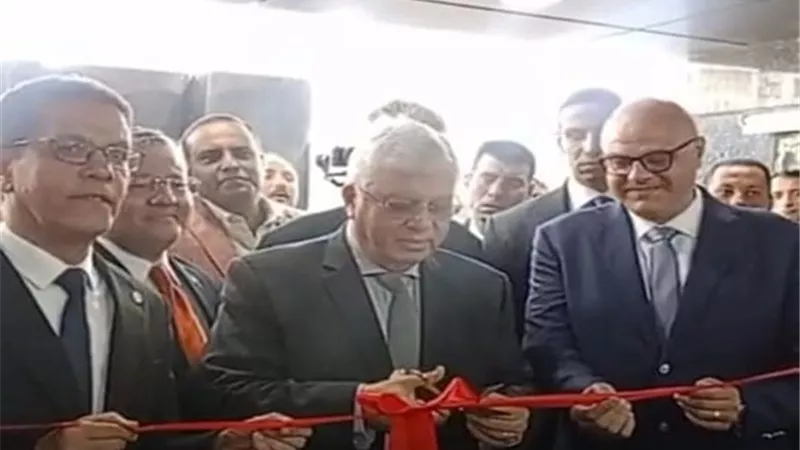 وزيرالتعليم العالي ومحافظ القليوبية يفتتحان مستشفى الجراحة بجامعة بنها
