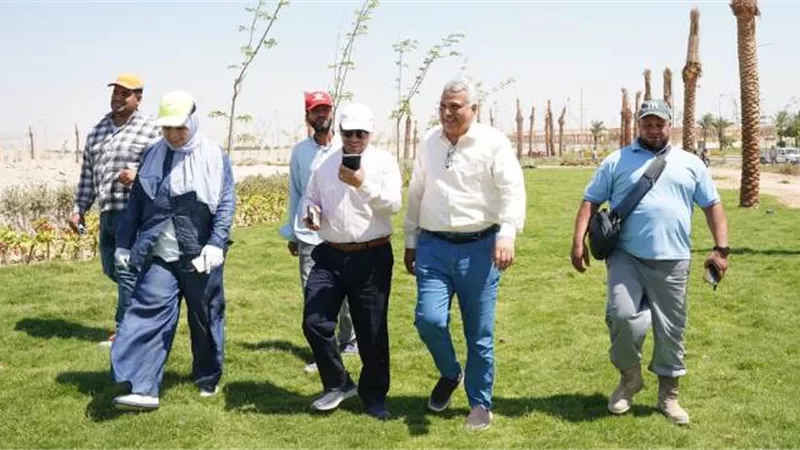 أنباء سارة من رئيس جهاز سوهاج الجديدة بشأن ملف تحسين الخدمات.. صور