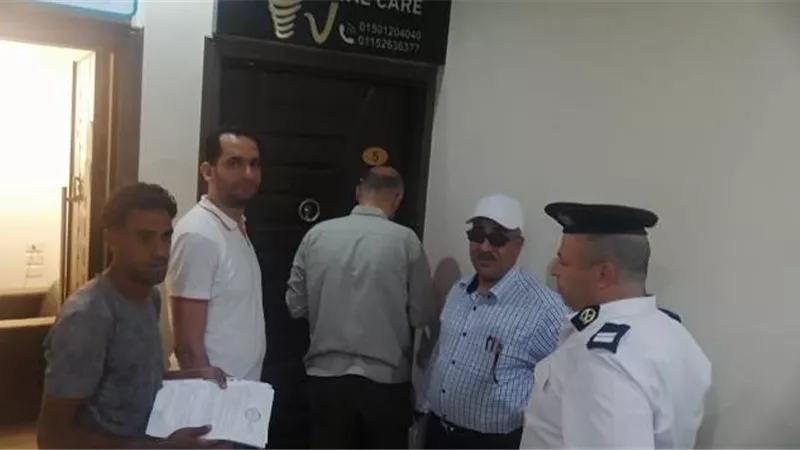 أسباب غلق 5 منشآت صحية شهيرة و4 مخازن فى دمياط الجديدة.. بالصور