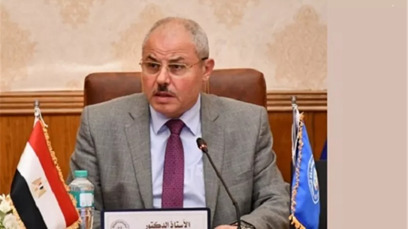 بينهم علم التشريح انطلاق برنامج بكالوريوس تمريض بجامعة القناة