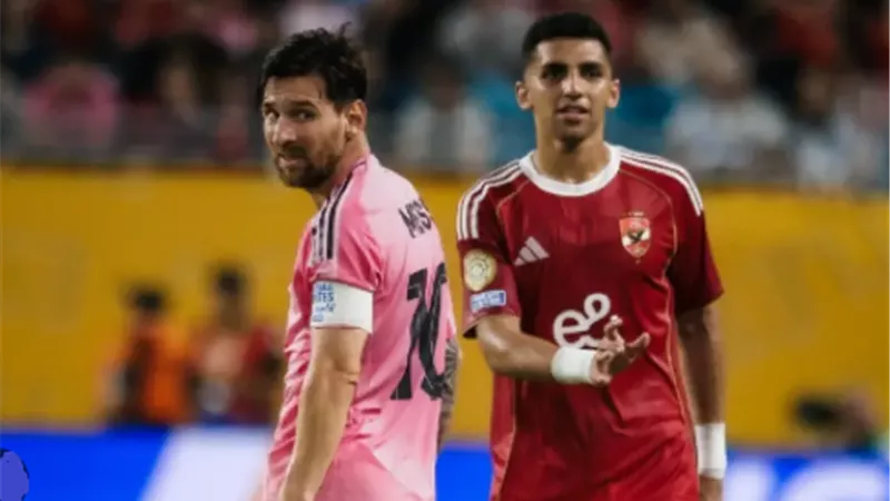 بعد طاهر..غياب كوكا عن صفوف الأهلي أمام بالميرااس
