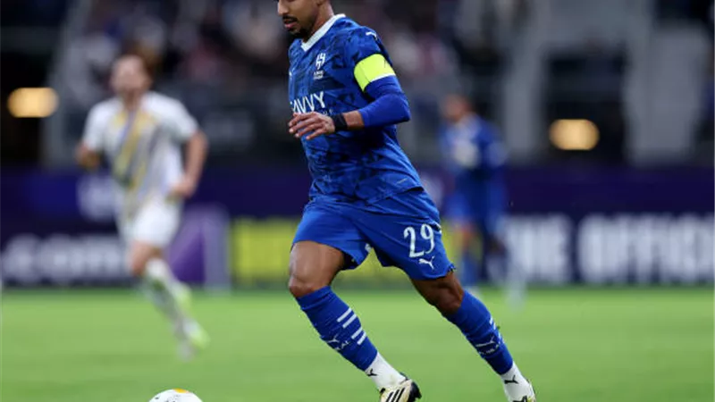 الهلال يدرك التعادل أمام ريال مدريد من ضربة جزاء