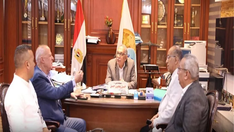 مديرأمن الشركة القابضة يتابع الالتزام بتنفيذالخطة الأمنية بالمنيا