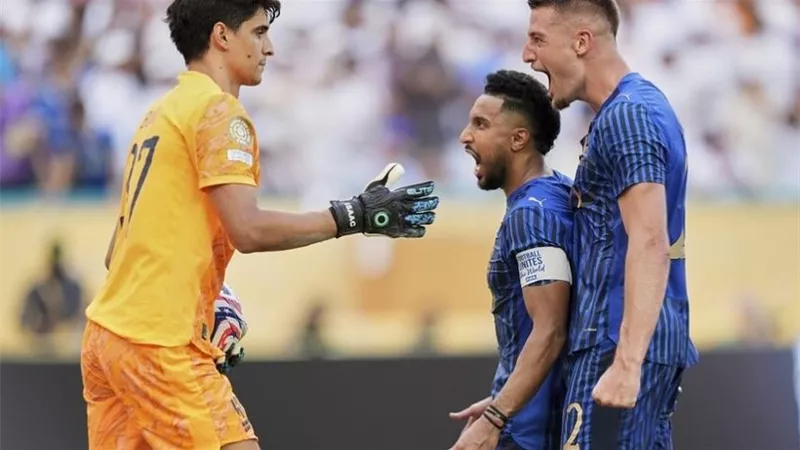 بالفيديو .. بونو ينقذ الهلال السعودي من الهزيمة امام ريال مدريد